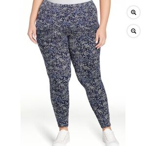 Terra and Sky Women’s Plus Feathers Texture Slate Blue Leggings Size 3X NWT